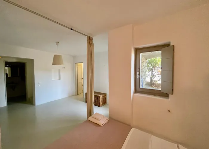 Aegean Wings Maisonette Ioulis